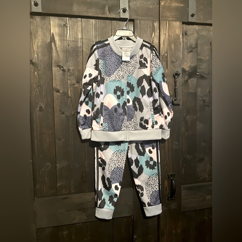 SOLD Girl’s Adidas 2 piece track suit